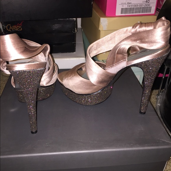 Heels - Picture 2 of 7